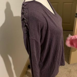 American eagle soft long sleeve top